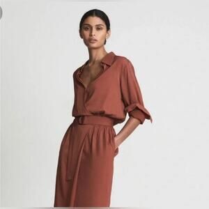 REISS EMILIE REGULAR BELTED MIDI DRESS IN RUST